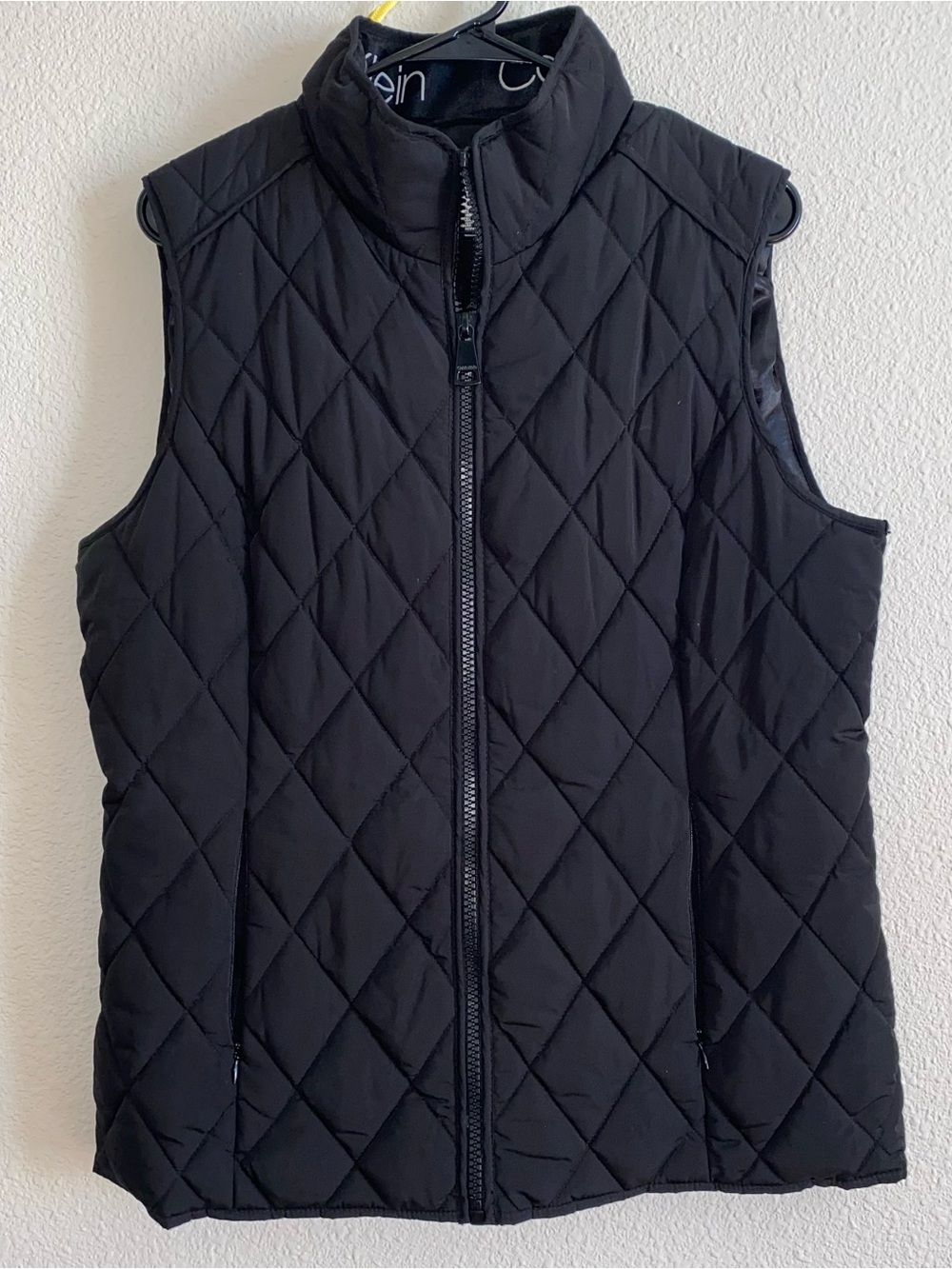 Calvin Klein Black Diamond-Quilted Puffer Vest